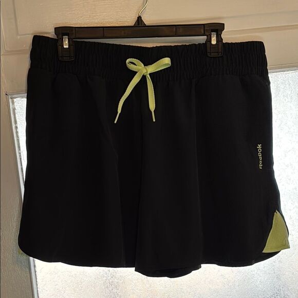 Reebok Women's Black Shorts with Light Yellow/Green Accents Size XXL - Picture 1 of 5